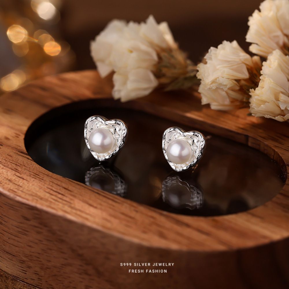韩版小众设计淡水珍珠爱心耳钉女s999纯银百搭轻奢优雅足银耳饰