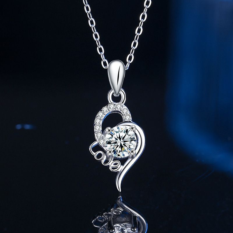 S925纯银莫桑石项链女简约love爱心吊坠锁骨链饰品送女友礼物