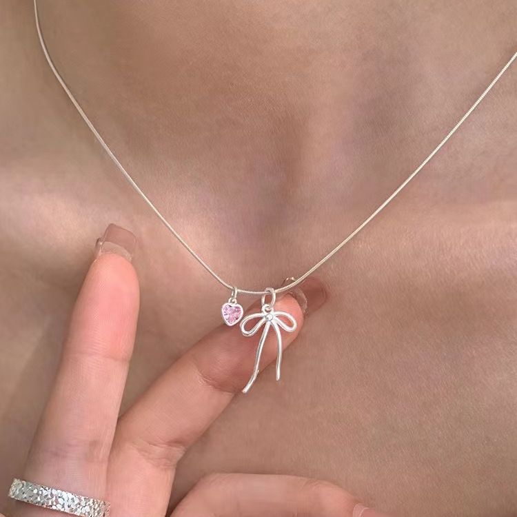 999纯银轻奢精致蝴蝶结爱心粉钻项链女锁骨链ins简约小众蛇骨链