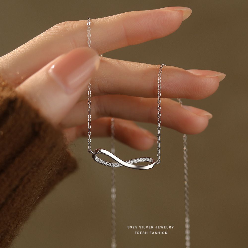 爆闪水钻无限符号项链女s925纯银韩版小众轻奢百搭莫比乌斯锁骨链