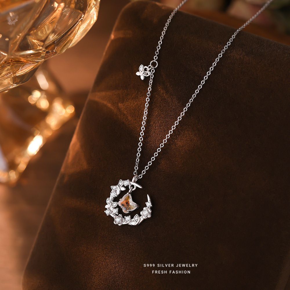 蝶恋花水晶吊坠项链S999纯银小众设计感灵动蝴蝶锁骨链轻奢高级感