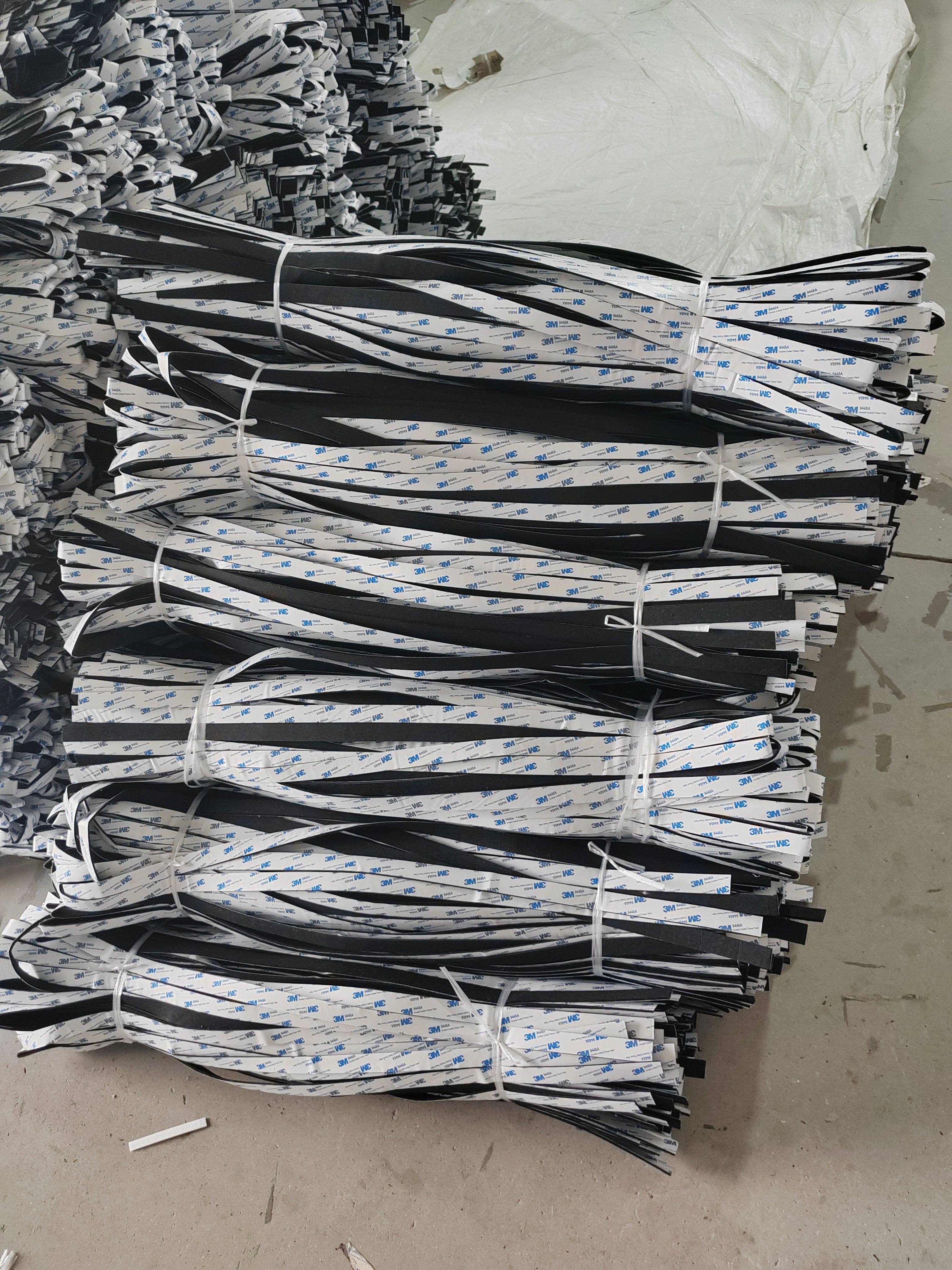 背胶毛毡条黑色带3M背胶自粘防撞条耐磨密封防尘门框窗防滑条定制