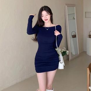 韩国东大门新款气质修身一字领露肩收腰褶皱显身材包臀打底连衣裙