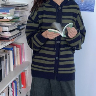 umasou 清仓复古蓝绿色条纹秋冬加厚保暖连帽单排扣宽松毛衣外套