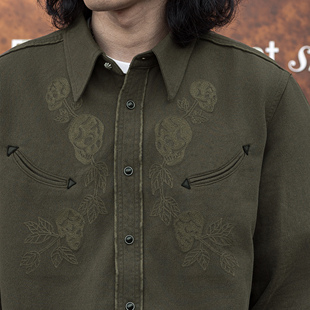 红风 骷髅刺绣音乐家衬衫男长袖秋冬暗绿色美式复古重磅西部衬衣