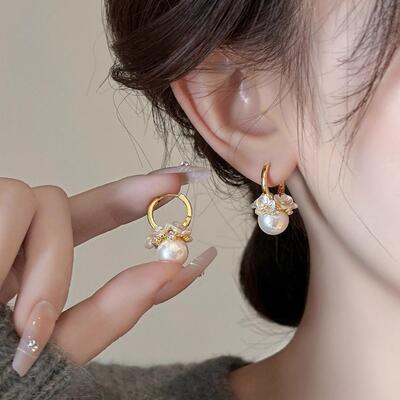 s925纯银轻奢花朵珍珠耳环