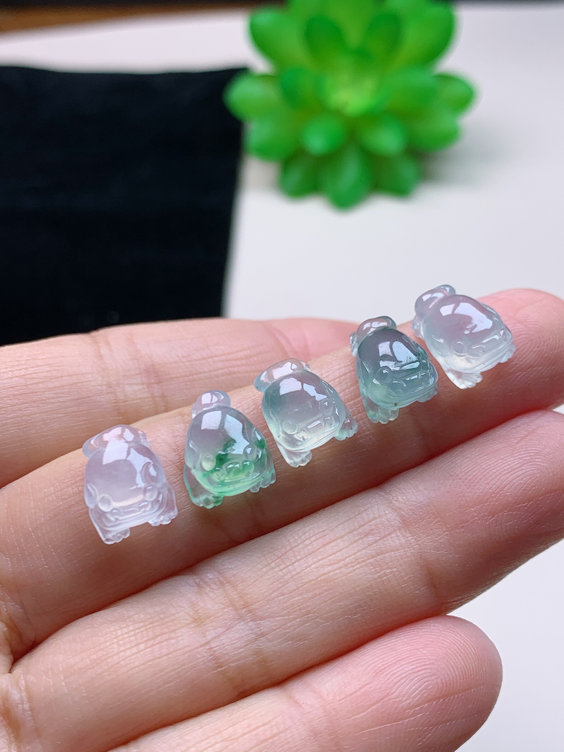 天然翡翠三足金蟾小冰件冰种招财三脚蟾蜍玉佩吊坠diy镶嵌件