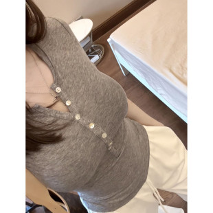 收腰打底上衣 微透修身 纯欲风性感辣妹纽扣亨利五分中袖 T恤女夏季