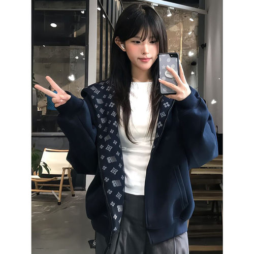 藏青色字母印花假两件设计感连帽卫衣外套女秋冬加绒加厚开衫上衣