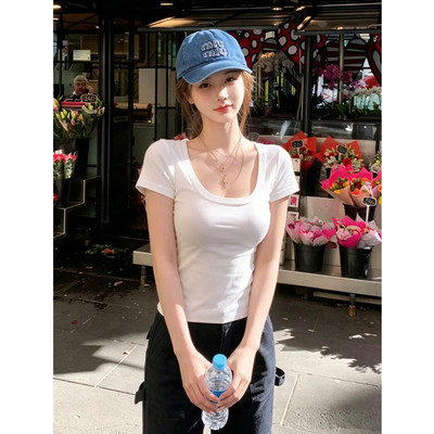 白色U领辣妹纯欲性感短袖T恤女