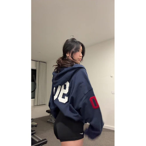 高街潮牌字母刺绣连帽卫衣女