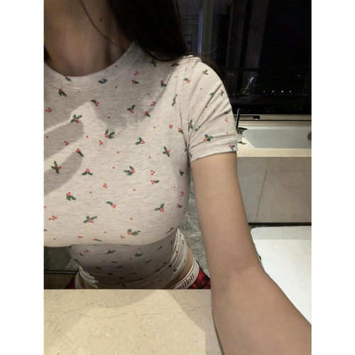 碎花圆领辣妹长袖T恤女修身打底