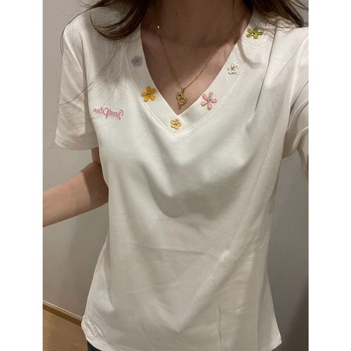 刺绣V领短袖t恤女夏季休闲