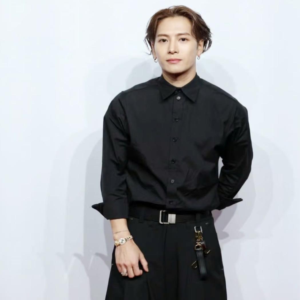 王嘉尔同款高级感个性黑色衬衫痞帅衬衫男女英伦雅痞百搭长袖上衣
