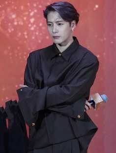 王嘉尔个性潮牌设计感垫肩高级衬衣复古宽松长袖潮流男女情侣衬衫