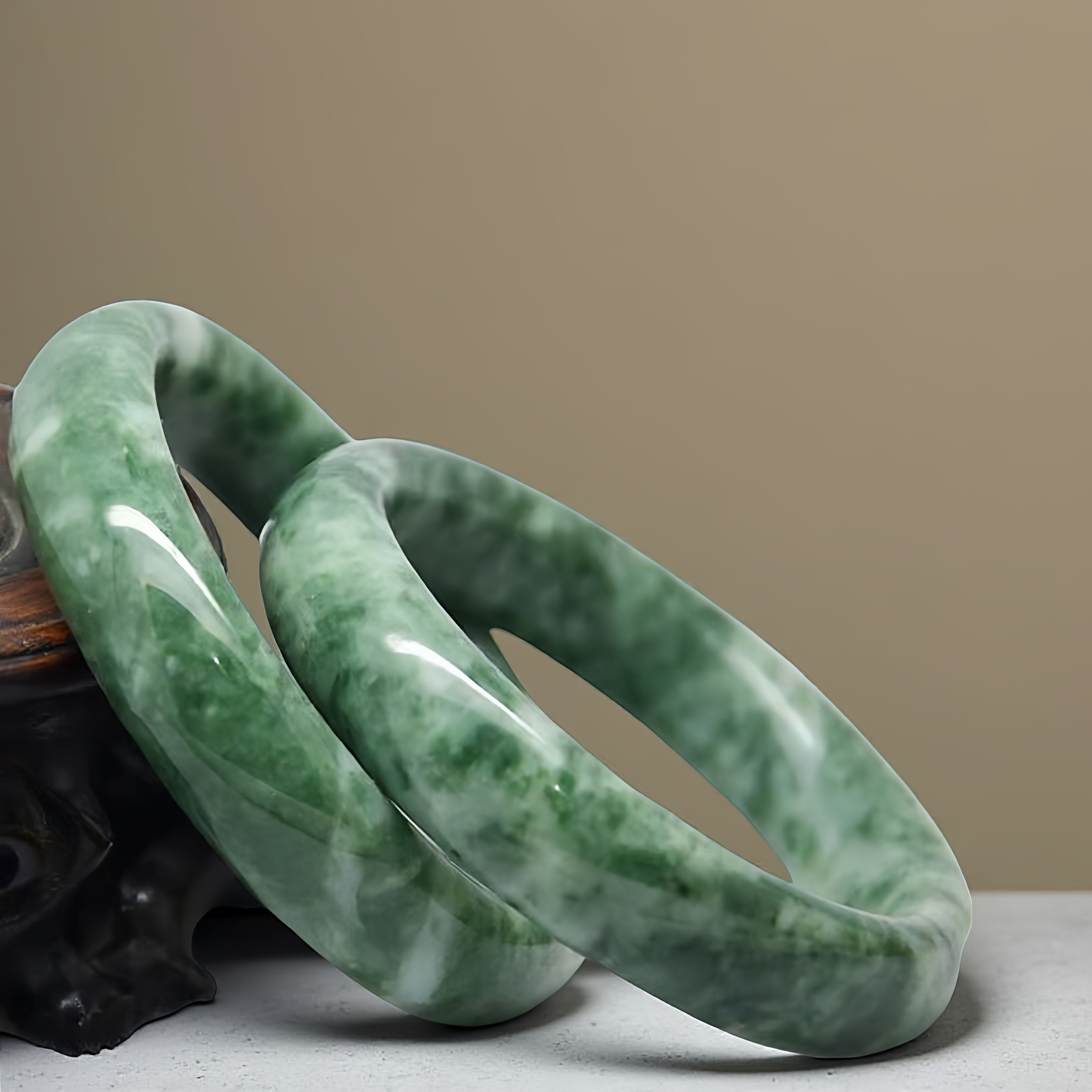 天然A货翡翠色玉石手镯女款贵州翠中宽玉镯子旺夫玉镯送妈妈