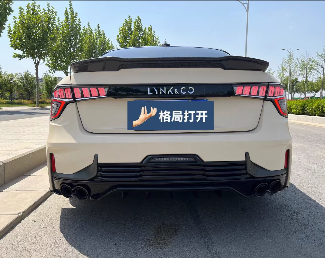 领克原厂复刻中配尾翼