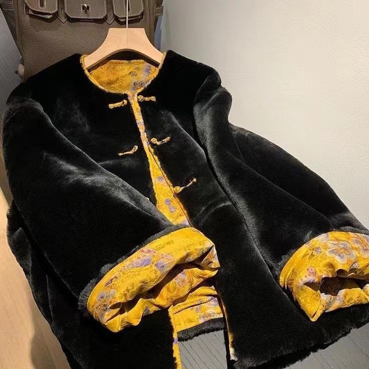 仿香云纱皮毛一体外套大衣女圆领盘扣中国风皮草外套冬季新款女装,女装/女士精品,短外套,淘宝优惠券,粉丝福利购,淘宝优惠卷