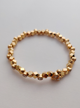 简约气质时尚高级感金色高保色弹力手镯女欧美轻奢小众叠戴手环