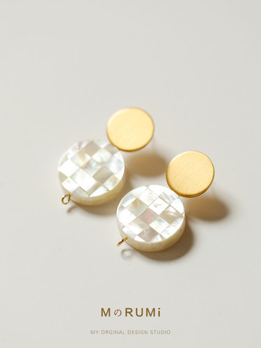 原创重磅做工天然蝶贝时髦耳钉