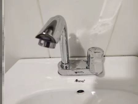 家用面盆龙头冷热洗脸盆水龙头双孔三孔洗手台卫生间混水阀黄铜