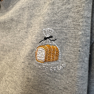 吐司刺绣麻灰休闲重磅纯棉宽松复古精致可爱简约通勤情侣短袖 T恤