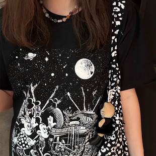 米奇米妮星空宇宙印花纯棉宽松复古舒适百搭休闲情侣T恤短袖上衣