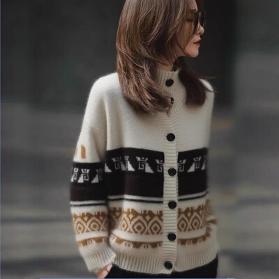 秋冬100%纯羊毛开衫女费尔岛风拼色提花针织高领纽扣加厚毛衣外套