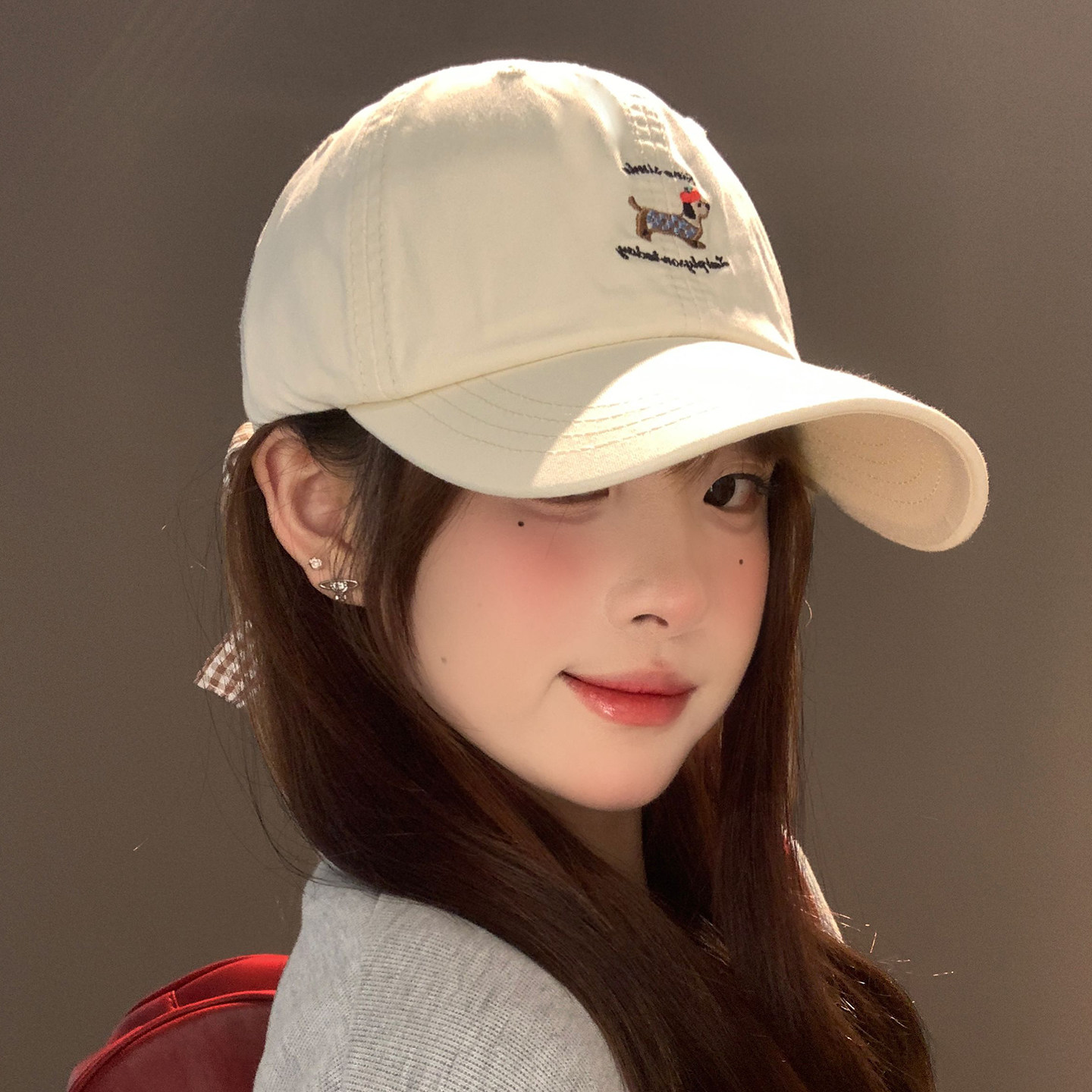 可爱腊肠狗棒球帽女春夏显脸小大头围蝴蝶结绑带鸭舌帽子2026新款,服饰配件/皮带/帽子/围巾,帽子,淘宝优惠券,粉丝福利购,淘宝优惠卷