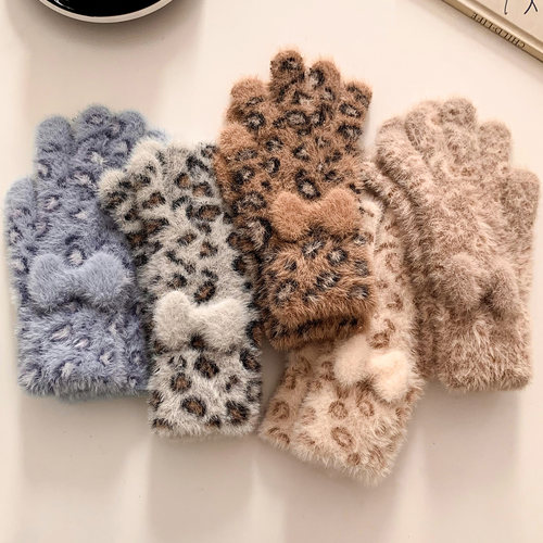 蝴蝶结豹纹毛绒针织五指手套