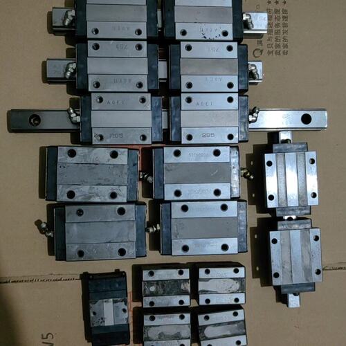 议价直线导轨滑块HSR20RMSR25SHS15HSR20RSHS15CHSR15RHSR25R