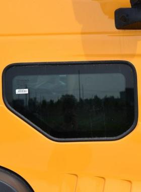 卡车豪沃TX汕德卡驾驶右车门观察窗玻璃712W62651-0130