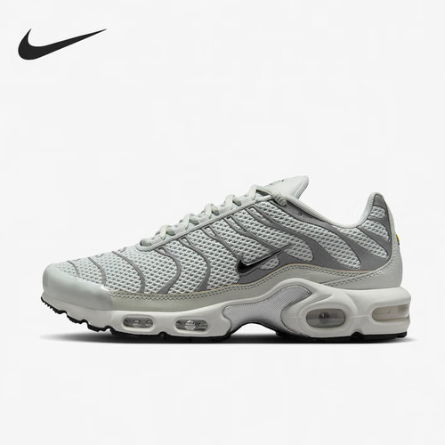 耐克（Nike）女鞋新款潮流时尚休闲运动鞋透气跑步鞋FV8480-002