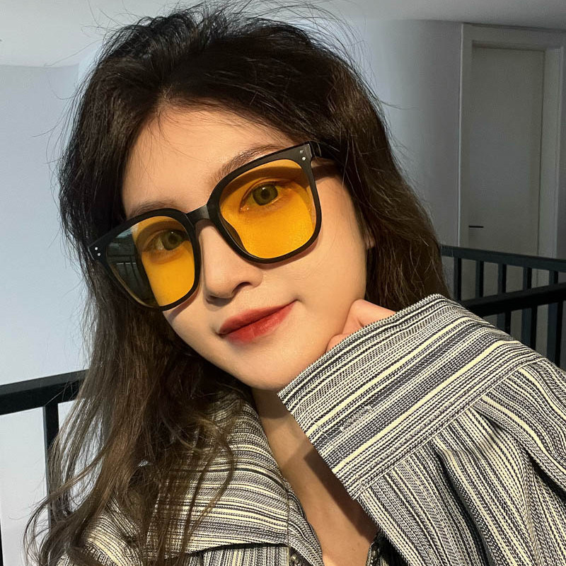 2022小红书折叠网红墨镜女茶色防紫外线防晒偏光太阳镜眼镜大圆脸