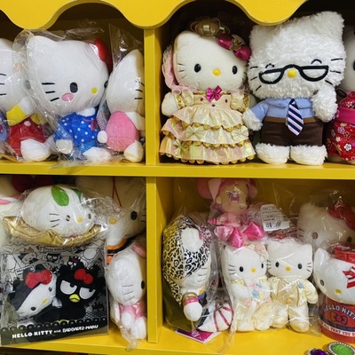 海淘 hello Kitty 小魔女婚纱丹尼尔兔团子 伊丽莎白封面毛绒玩偶