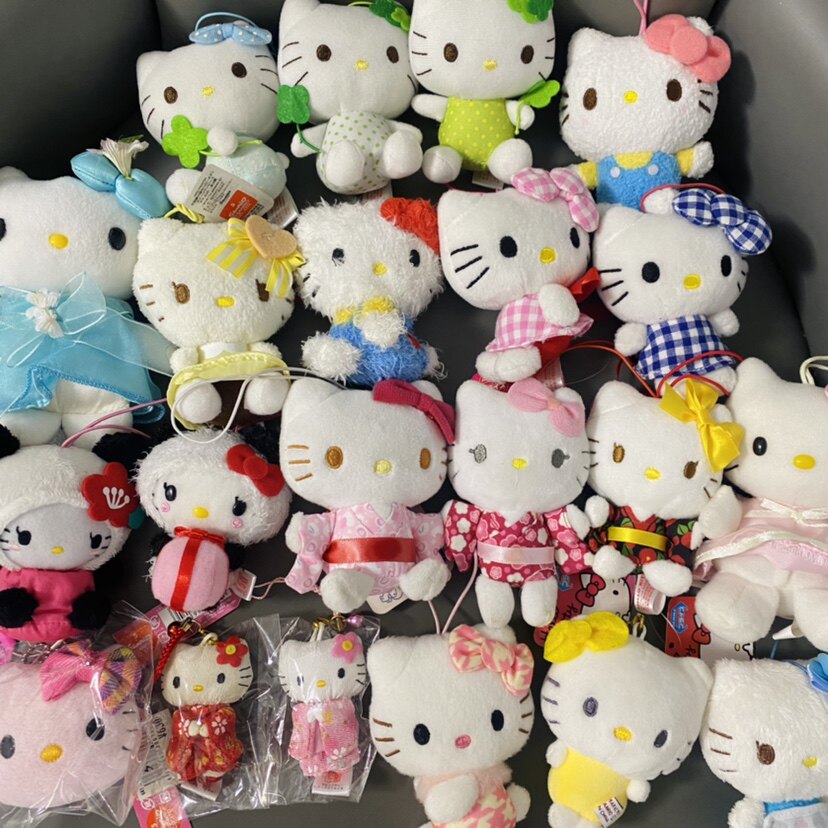 中古hello Kitty挂件 和服 四叶草 千鸟格子 长毛 熊猫钥匙扣