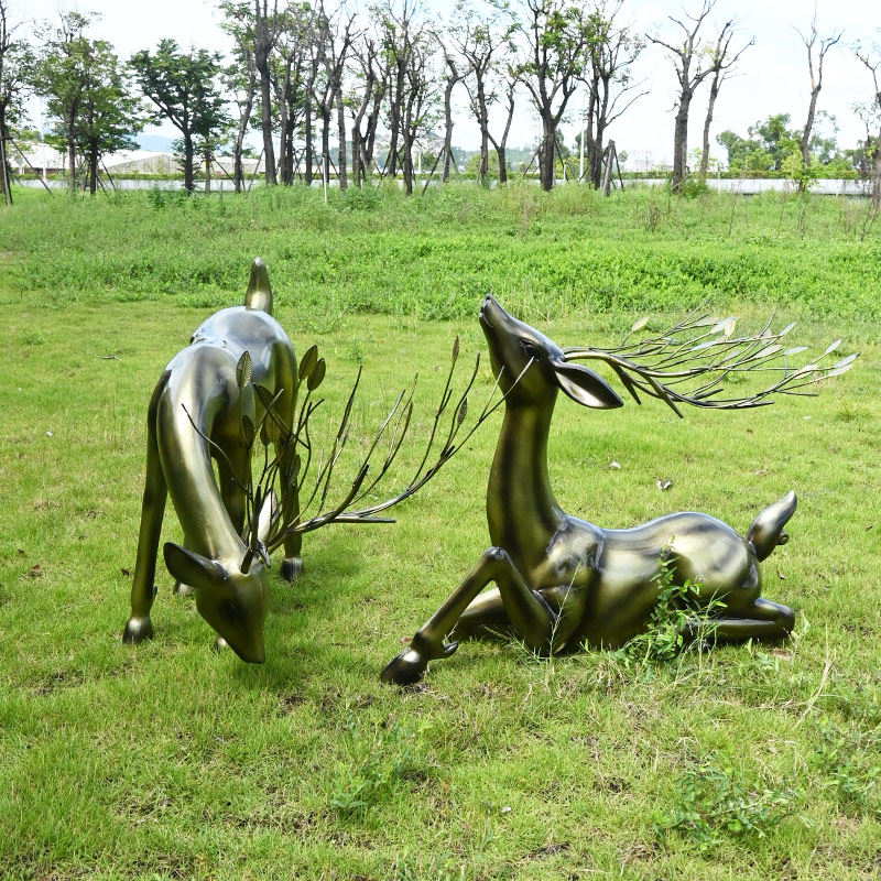 玻璃钢抽象鹿雕塑户外园林景观小品花园庭院草坪动物装饰大型摆件
