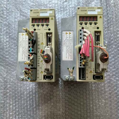 可维修SGDM-08ADAY73 安川驱动器实物图 成色如议价