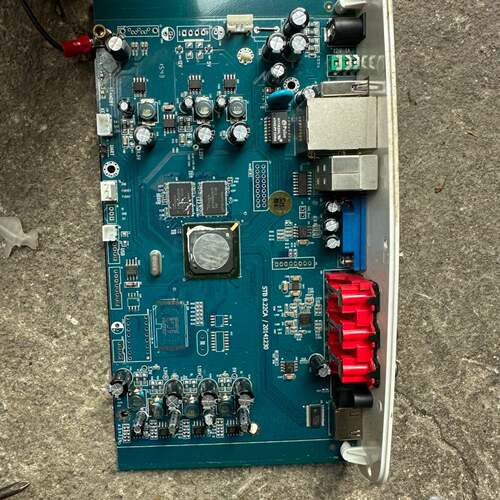可维修海思3719cv101加2个4g63颗粒板子有10几块有需要议价