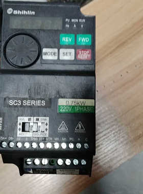 士林变频器SC3-021-0.75K，220V单相，0.75.询价