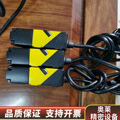 康耐视DM152S读码器，，，共11个，意者私.询价