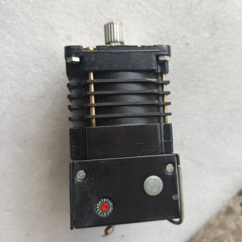 百格拉电机VRDM 566/50 LNA