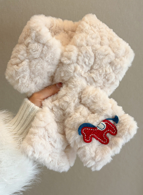 可爱小马围巾女秋冬季毛绒日系保暖百搭新年款学生短款交叉围脖套