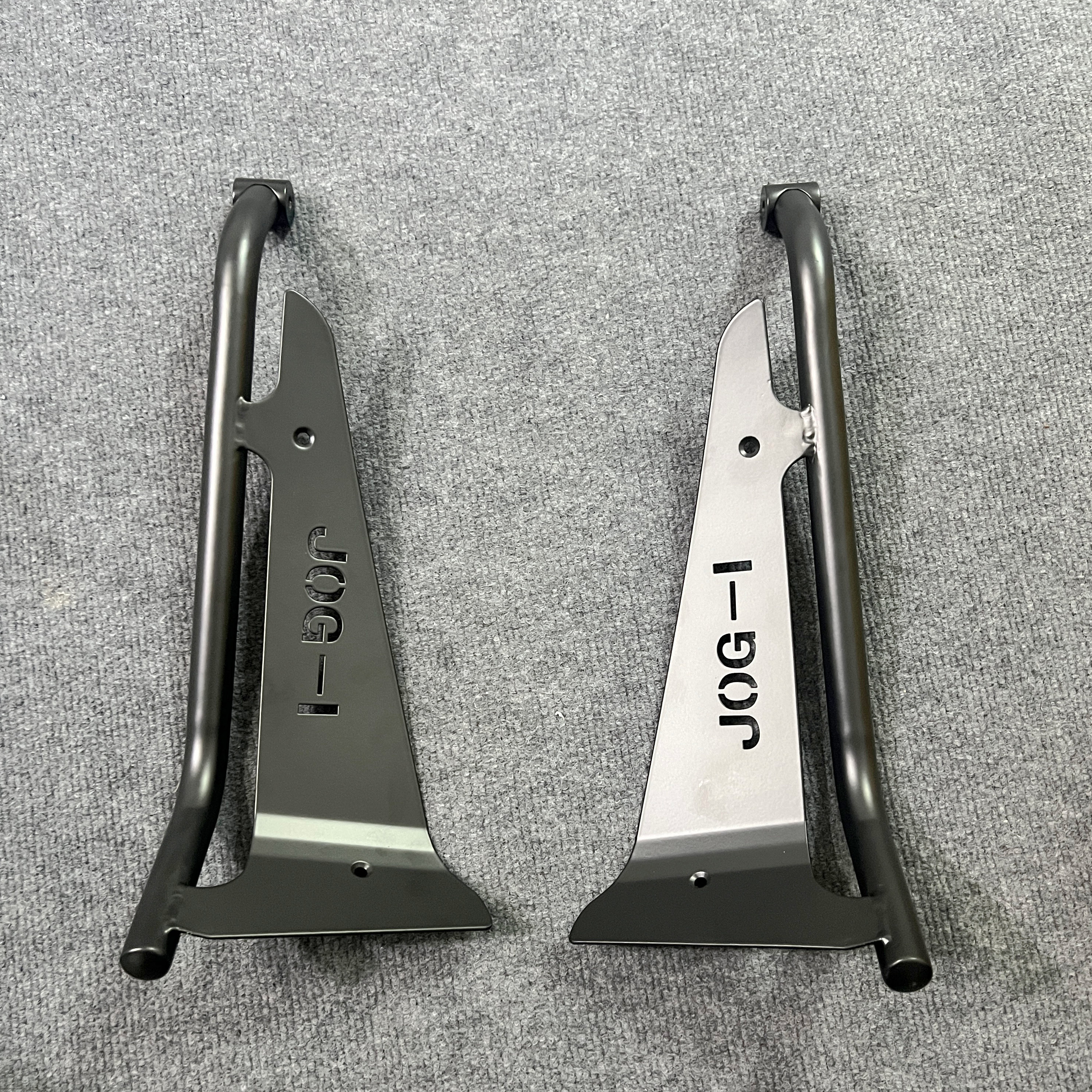 适用巧格i125plus新老款护杠保险杠不锈钢护杠加宽脚踏射灯改装件