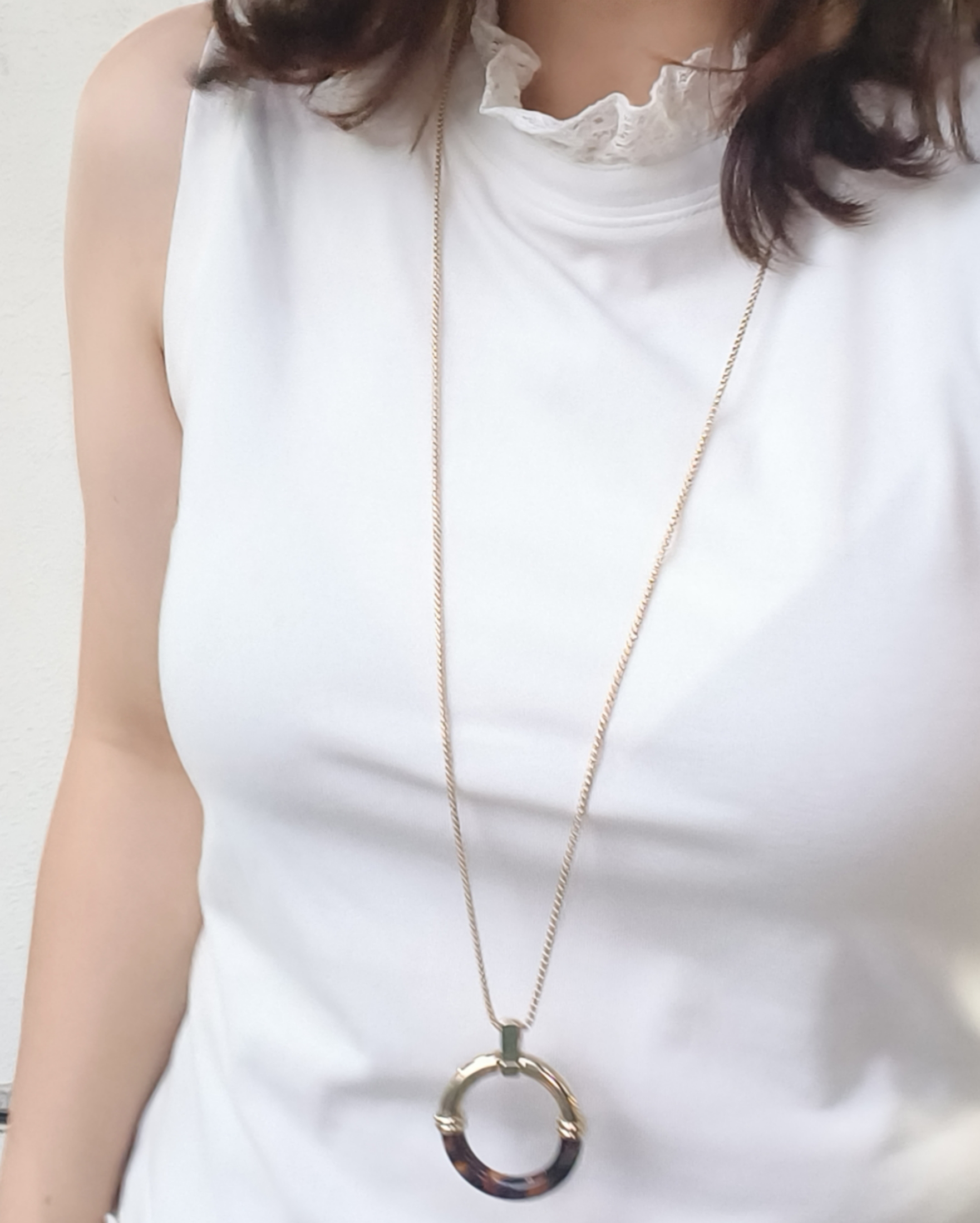 巨好搭白色洋气无袖上衣背心T恤打底花边领半高领显瘦内搭优雅