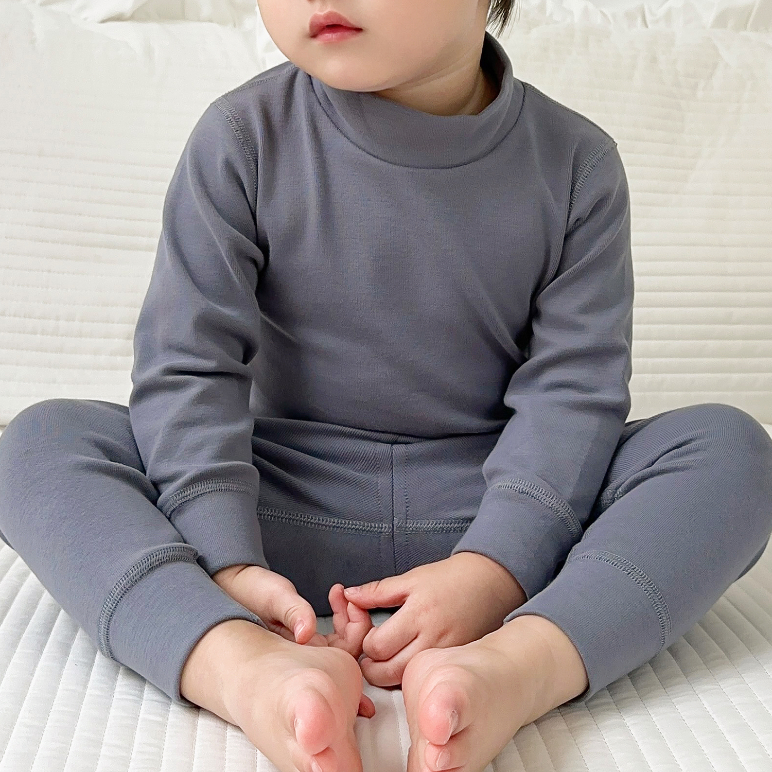 秋冬宝宝纯棉半高领内衣套装男童纯色中领保暖婴儿修身无骨内衣厚