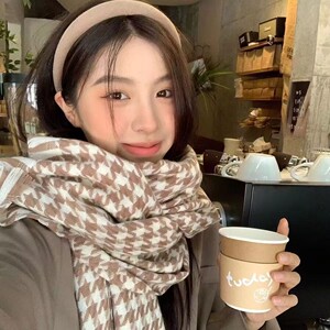 学生披肩护颈围脖围巾冬季保暖韩版百搭披肩高级毛绒围脖男女款