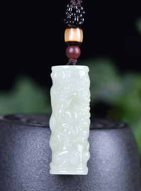 玉阅珠宝和田玉龙柱吊坠新中式