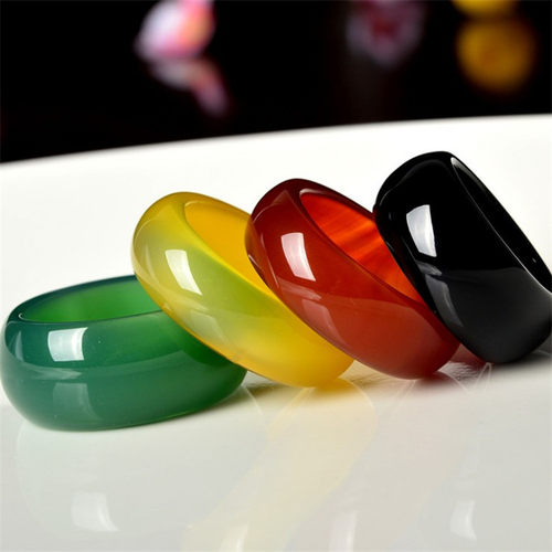 A货玛瑙男女款冰透指环玉髓