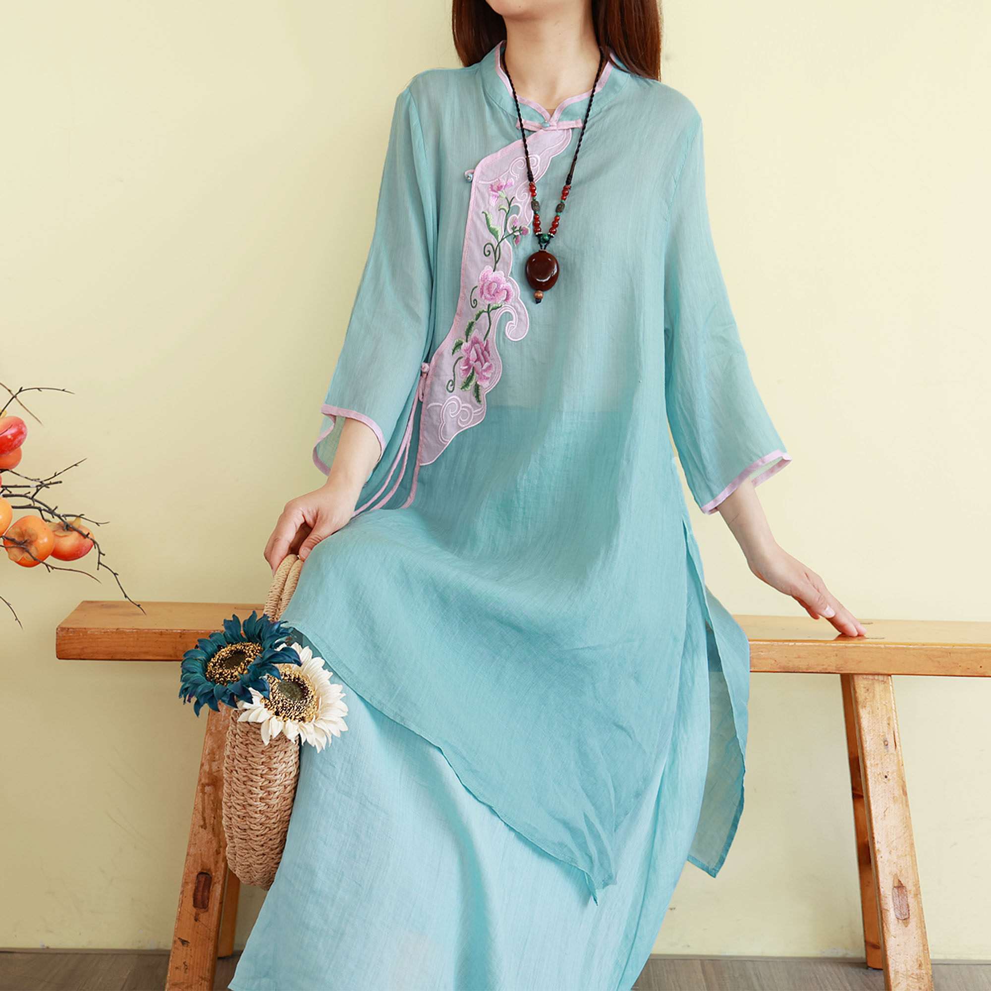 复古中国风立领斜襟刺绣衬衫女夏季中长款苎麻禅意新中式茶服上衣